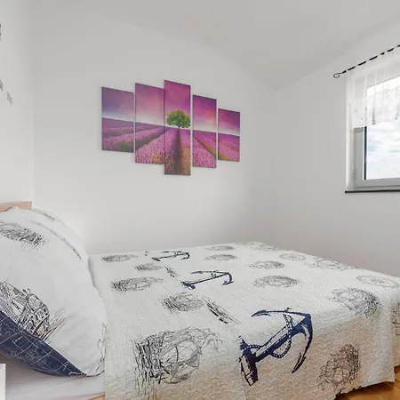 1 Bedroom Beautiful Apartment In Veli Iz * Veli Iž
