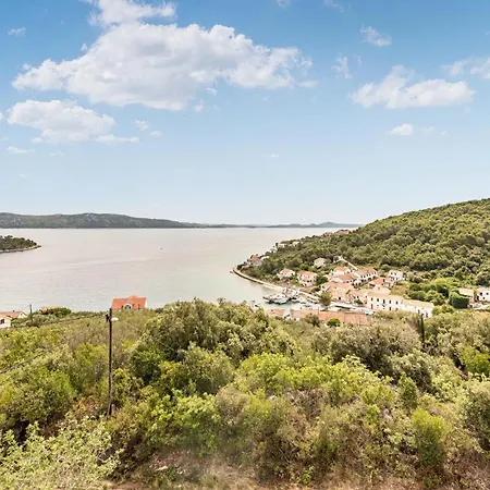 1 Bedroom Beautiful In Veli Iž
